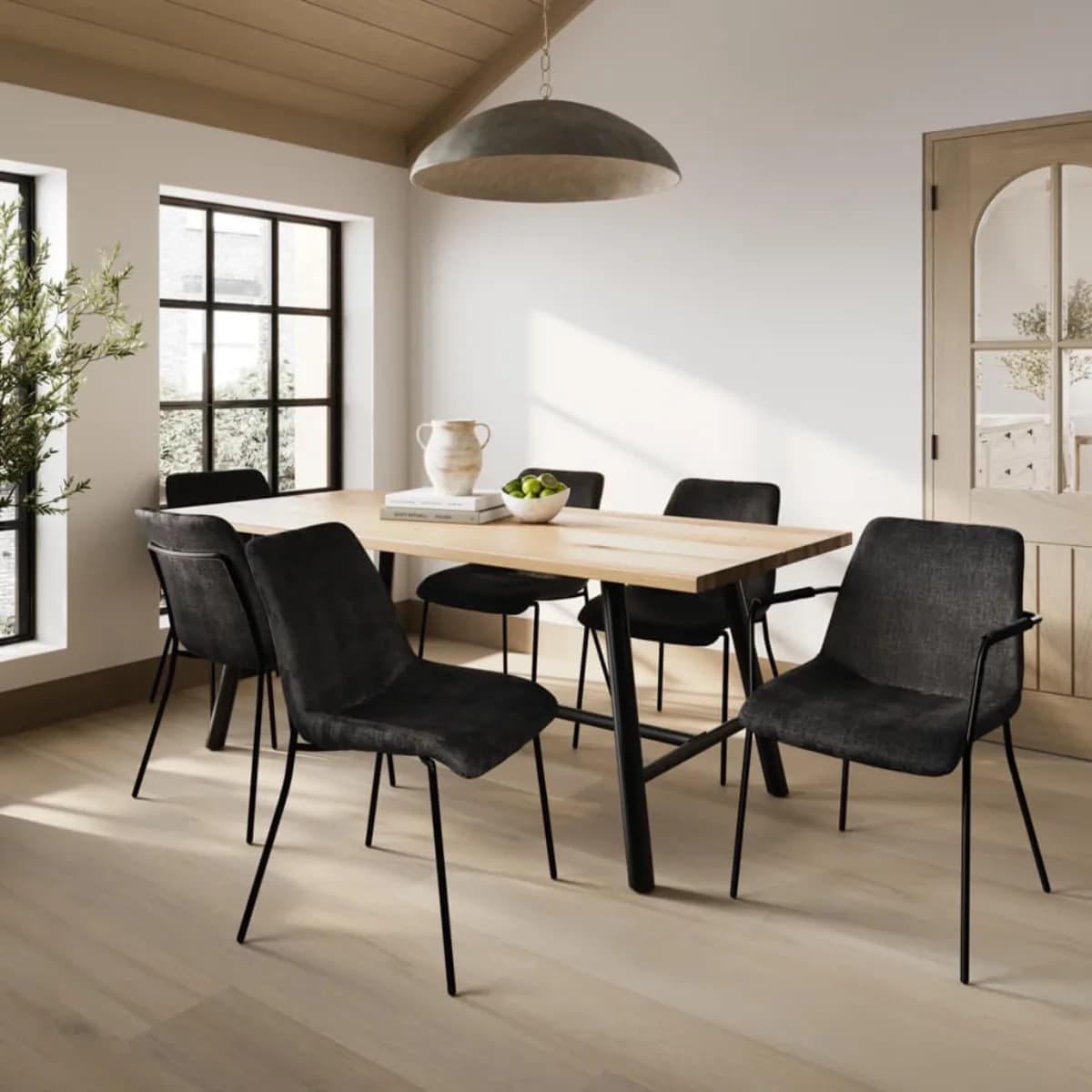 Louie Tawny / Black Dining Table